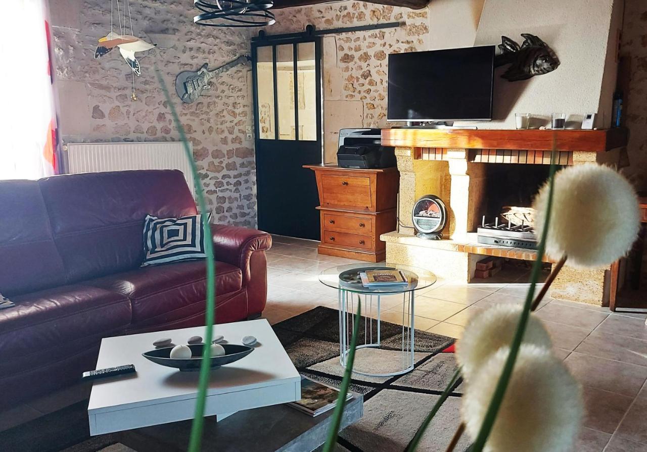 Saint-Just-Luzac Moulin De Mauzac Bed & Breakfast エクステリア 写真